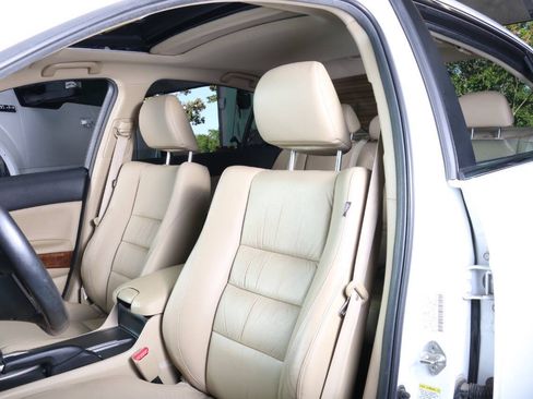 Used 2012 Honda Accord EX-L image 25