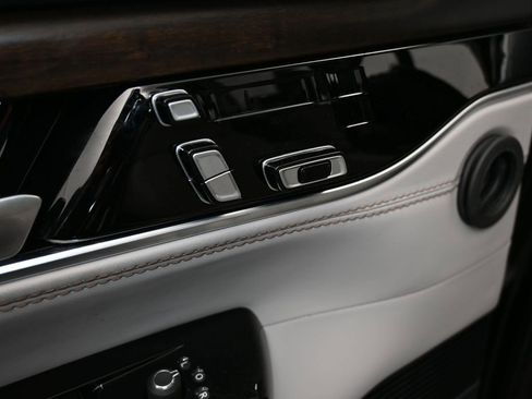 Used 2024 Jeep Grand Wagoneer L 4WD image 14