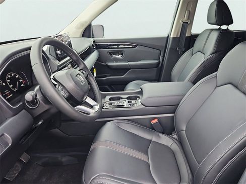 New 2025 Honda Pilot EX-L image 19