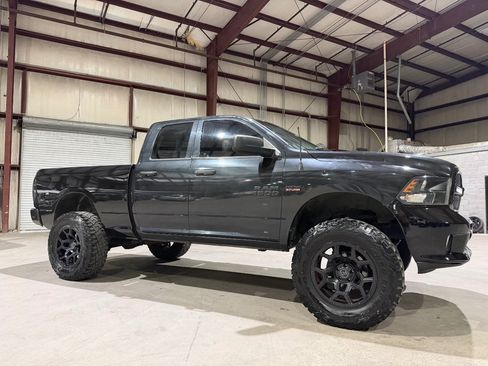 Used 2016 RAM 1500 Express w/ Black Ram 1500 Express Group AWD/4WD image 3