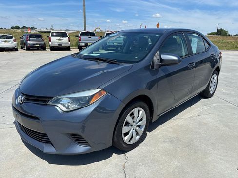 Used 2016 Toyota Corolla LE FWD image 8