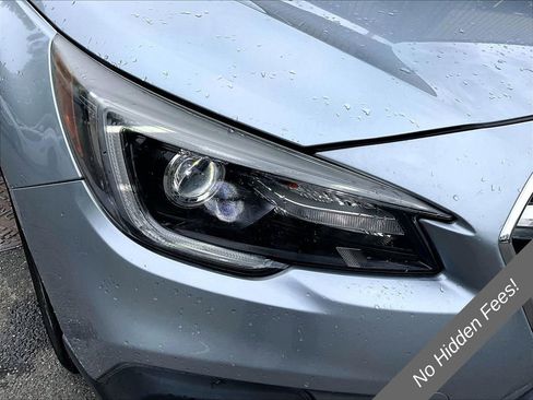 Used 2018 Subaru Outback 2.5i Limited AWD/4WD image 23