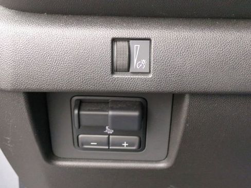 Certified 2024 Chevrolet Colorado Trail Boss w/ Advanced Trailering Package image 18