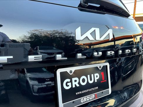 Used 2022 Kia Telluride LX image 29