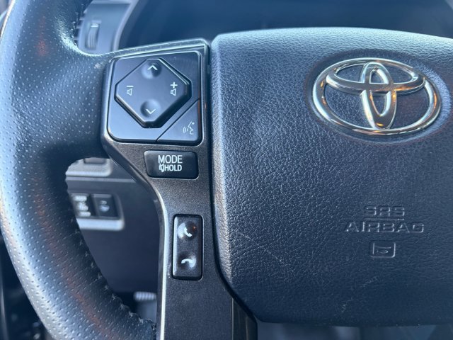 Used 2022 Toyota 4Runner TRD Off-Road AWD/4WD image 17