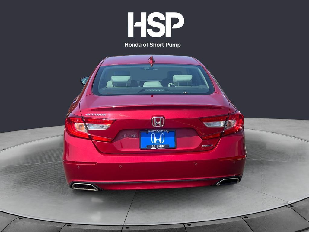 Used 2018 Honda Accord Touring image 4