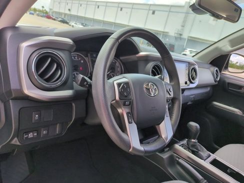 Used 2023 Toyota Tacoma SR5 RWD image 10