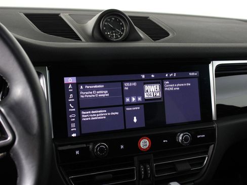 Certified 2023 Porsche Macan AWD/4WD image 13
