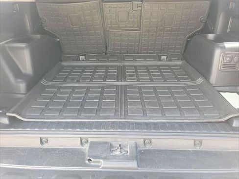 Certified 2022 Toyota 4Runner SR5 AWD/4WD image 32