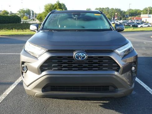 Used 2022 Toyota RAV4 XLE Premium AWD/4WD image 2