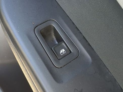 Used 2024 Volkswagen Taos S image 37