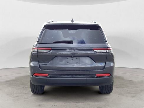 Certified 2022 Jeep Grand Cherokee Altitude image 4