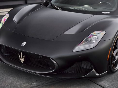 Used 2024 Maserati MC20 Coupe image 8