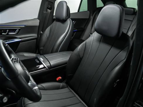 Used 2023 Mercedes-Benz EQE 500 4MATIC SUV image 5