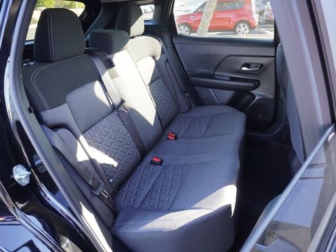 Certified 2025 Nissan Kicks SV image 9