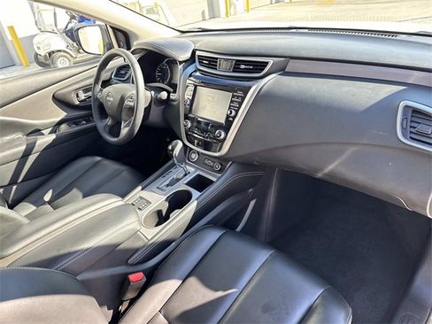 Used 2024 Nissan Murano SV w/ SV Midnight Edition Package image 12