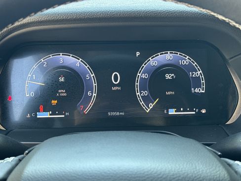 Used 2022 Jeep Grand Cherokee L Laredo w/ Luxury Tech Group I RWD image 26
