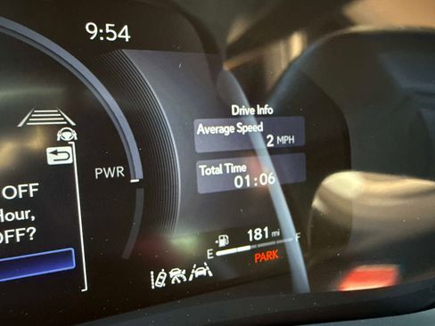 New 2026 Lexus UX 300h FWD image 25