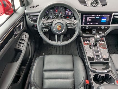 Certified 2026 Porsche Macan AWD/4WD image 14