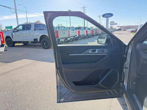 New 2026 Ford Explorer ST-Line w/ ST-Line Street Pack AWD/4WD image 11
