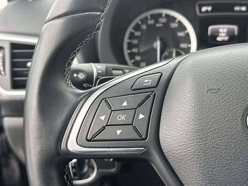 Used 2018 INFINITI QX30 AWD w/ Cafe Teak Theme Package image 20