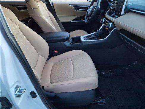 Certified 2025 Toyota RAV4 XLE FWD image 19