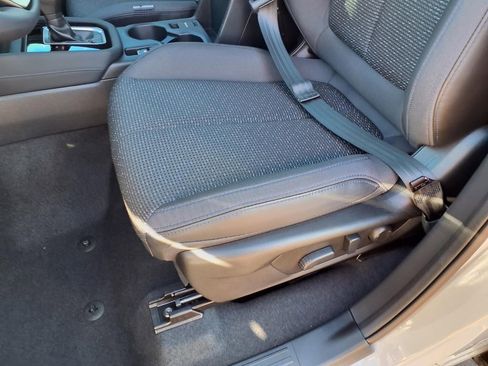 Used 2025 Subaru Forester Premium image 27