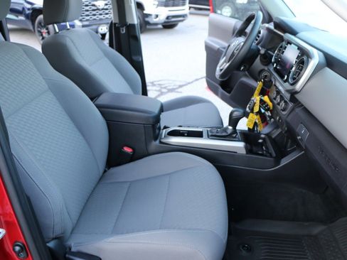 Used 2021 Toyota Tacoma SR5 RWD image 24