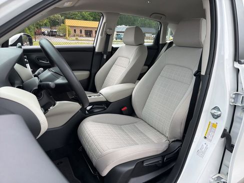 Certified 2025 Honda HR-V LX image 18