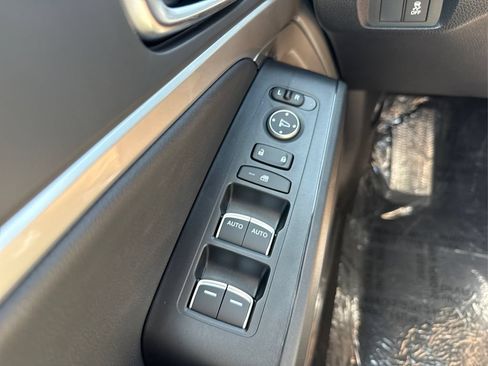 Used 2025 Acura Integra FWD image 26