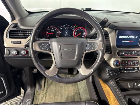 Used 2015 GMC Yukon Denali w/ Touring Package AWD/4WD image 12