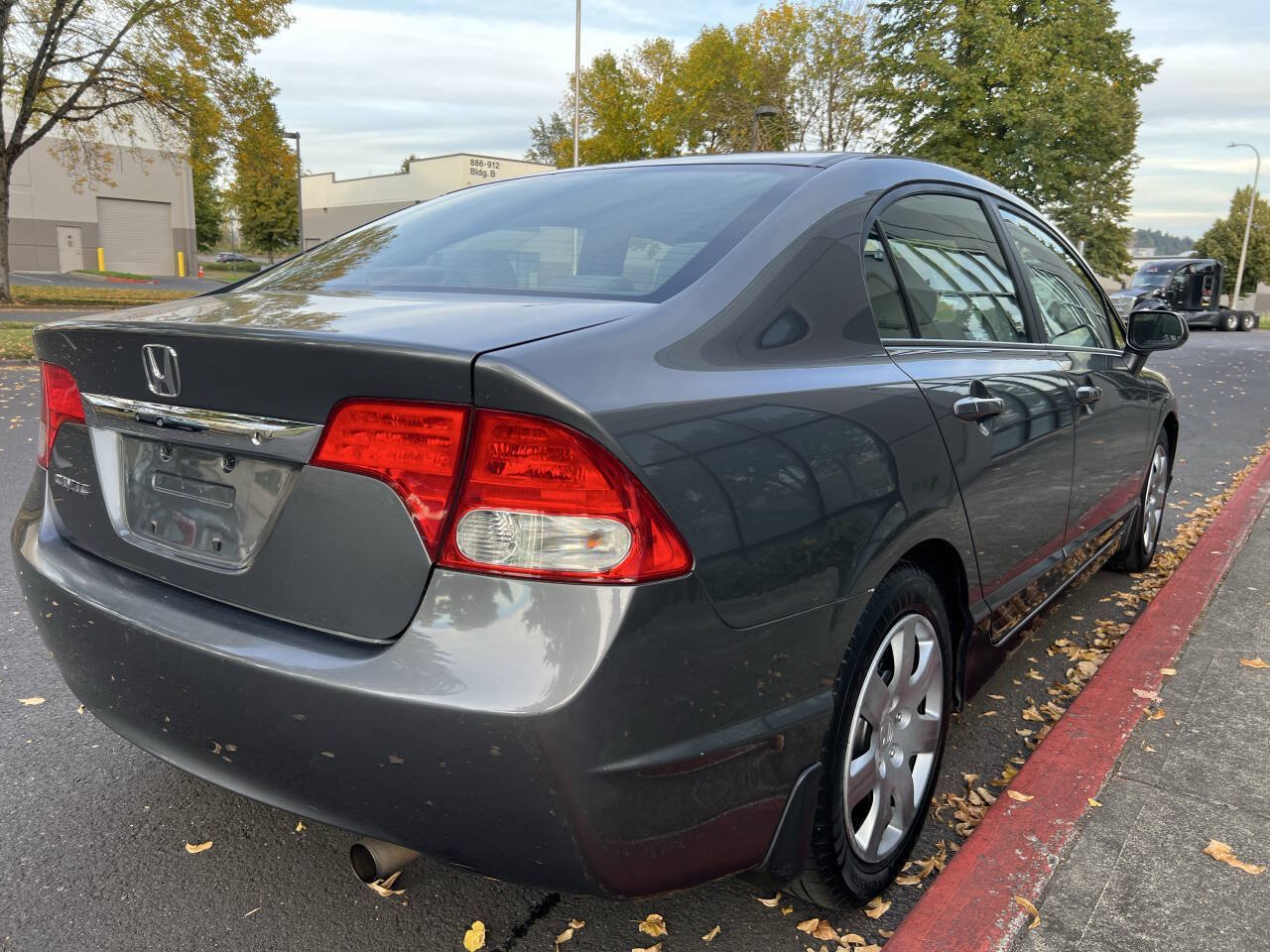 Used 2010 Honda Civic LX image 2