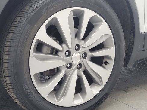 Used 2018 Buick Encore Preferred image 31