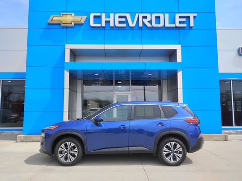 Used 2023 Nissan Rogue SV AWD/4WD image 32
