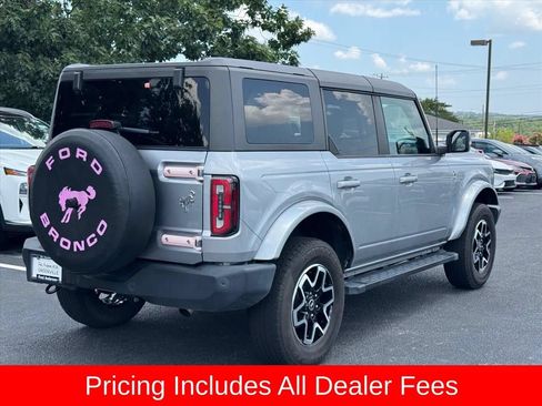 Used 2023 Ford Bronco Outer Banks AWD/4WD image 3
