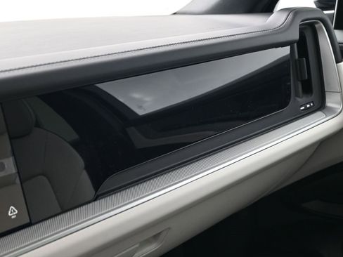 New 2026 Porsche Cayenne Coupe image 23