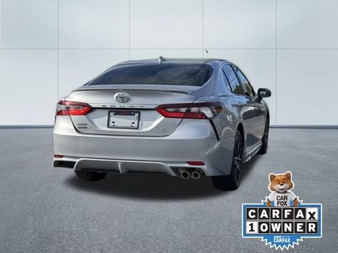 Used 2021 Toyota Camry SE image 18