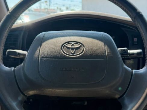 Used 1999 Toyota Tacoma Limited AWD/4WD image 18