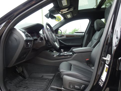 Used 2024 BMW X4 xDrive30i AWD/4WD image 9