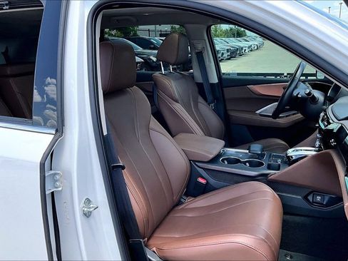 Used 2024 Acura MDX SH-AWD w/ Technology Package image 8