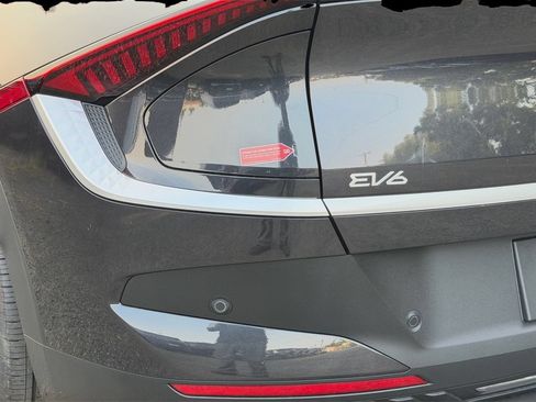 New 2026 Kia EV6 Light RWD image 8