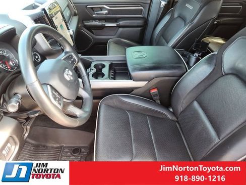 Used 2023 RAM 1500 Laramie AWD/4WD image 15