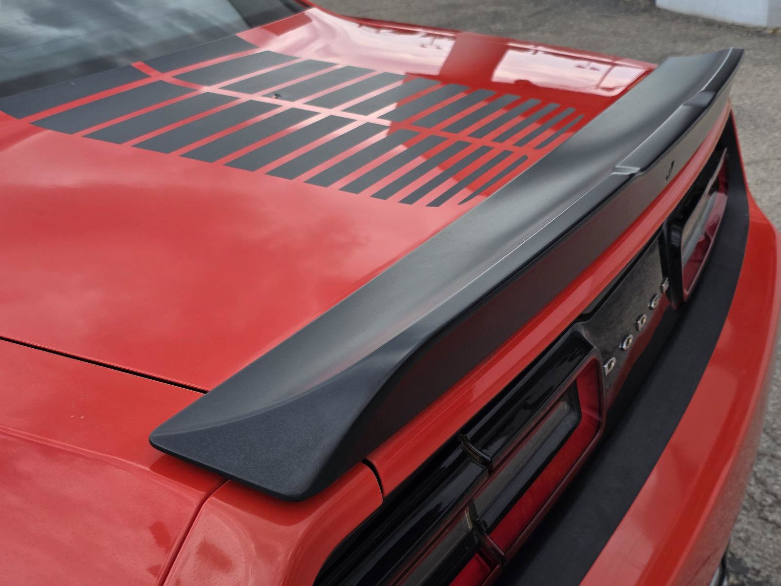 Used 2017 Dodge Challenger R/T w/ Driver Convenience Group RWD image 36