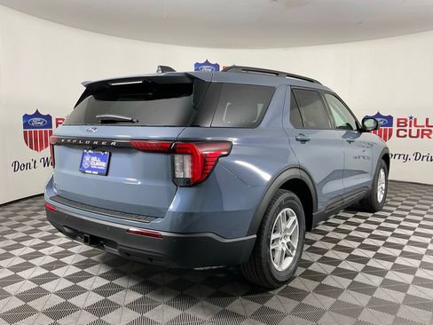 New 2026 Ford Explorer Active RWD image 3