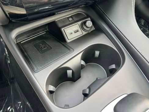 Used 2023 INFINITI QX50 Luxe image 17