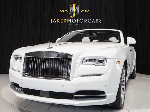 Used 2020 Rolls-Royce Dawn RWD image 20