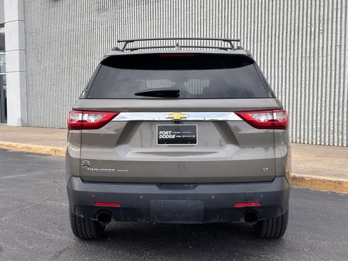 Used 2020 Chevrolet Traverse LT w/ Driver Confidence II Package AWD/4WD image 5