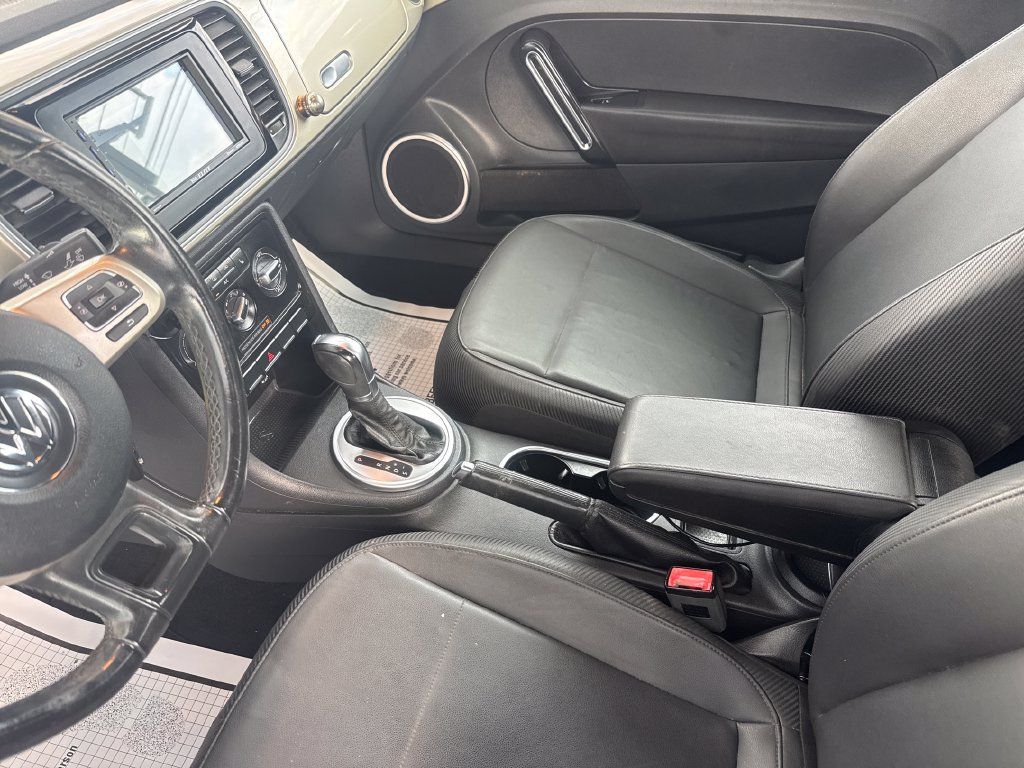 Used 2014 Volkswagen Beetle 1.8T FWD image 24