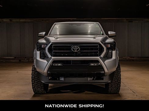 Used 2026 Toyota Tacoma SR5 AWD/4WD image 4