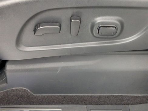 Used 2023 Nissan Titan PRO-4X w/ Pro-4x Convenience Package image 14